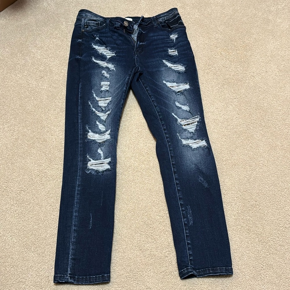 KanCan leopard patch distressed jeans!
